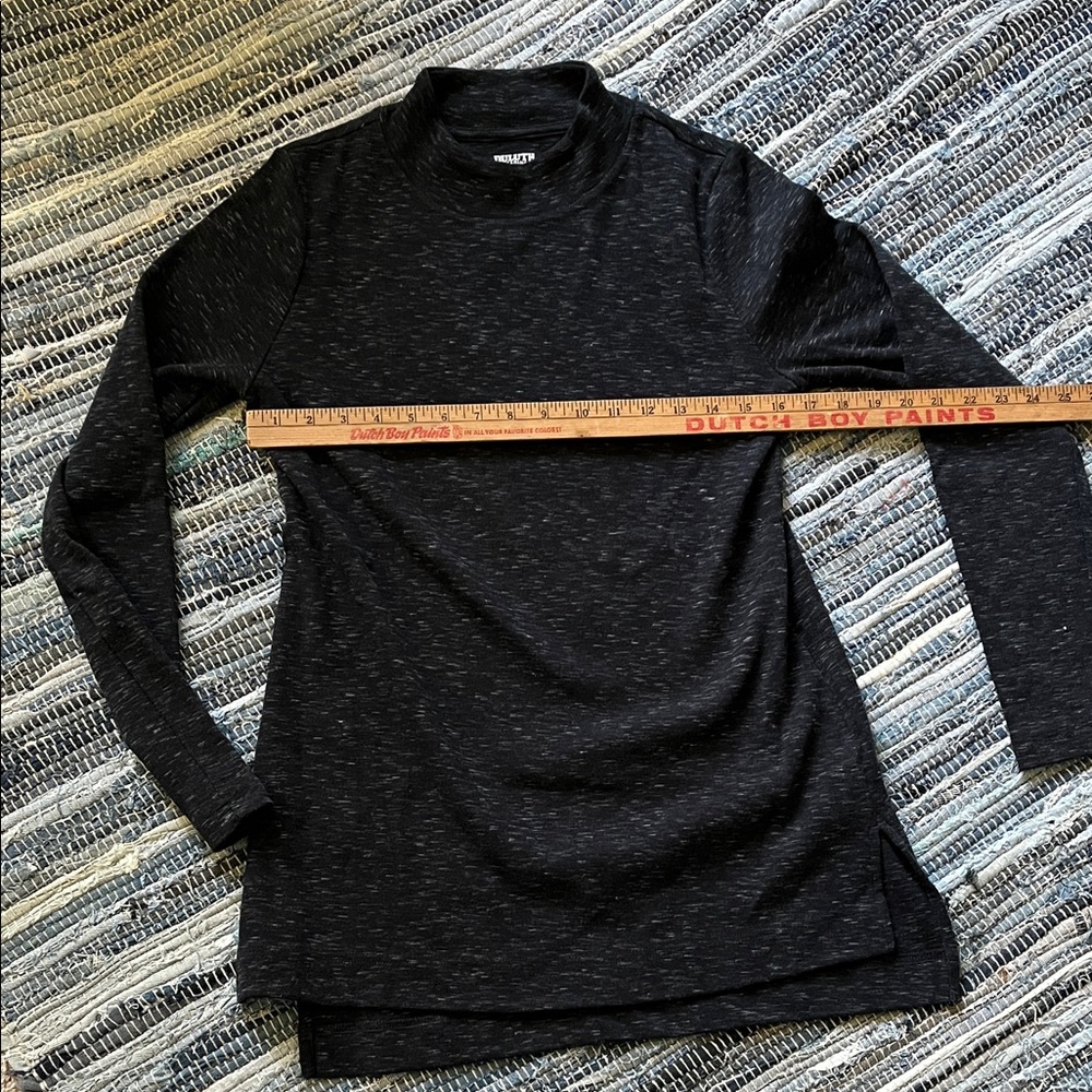 Duluth Trading Co Black Mock Neck Tunic Long Sleeve Top